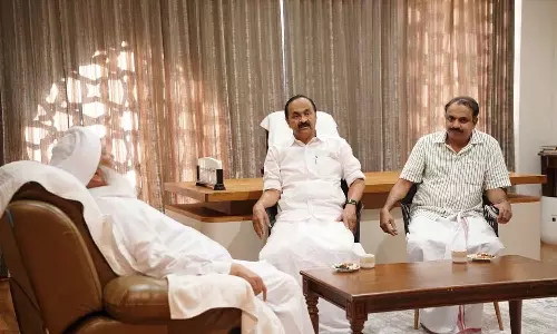 എസ്‌ഐആർ: മുസ്‌ലിം സമുദായ നേതൃത്വത്തെ കണ്ട് വി.ഡി സതീശൻ