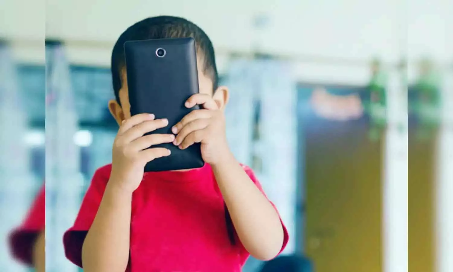 മകന്റെ അമിത മൊബൈൽ ഉപയോഗത്തിൽ മനംനൊന്ത് മാതാവ് ജീവനൊടുക്കി