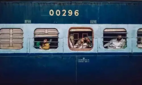 ട്രെയിൻ യാത്രക്കിടയിൽ അസുഖം വന്നാൽ എന്ത് ചെയ്യും? റെയിൽവെ സംവിധാനം അറിയാം