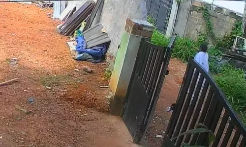 വഴി തർക്കം; തിരുവനന്തപുരത്ത്  62കാരിക്ക് ക്രൂരമര്‍ദനം