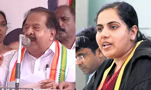 ആര്യാ രാജേന്ദ്രൻ കോഴിക്കോട്ടേക്ക് തിരിച്ചത് നന്നായി, അങ്ങിനെയെങ്കിലും 10 വോട്ടുകള്‍ കിട്ടട്ടേ എന്ന് വിചാരിച്ചു കാണും; പരിഹാസവുമായി രമേശ് ചെന്നിത്തല