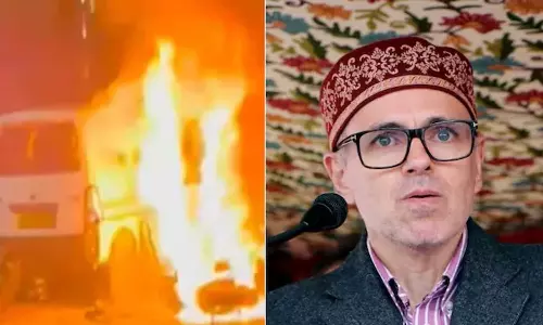 കശ്മീരികൾ എല്ലാവരും തീവ്രവാദികളല്ല, നിരപരാധികളെ ഇതിലേക്ക് വലിച്ചിഴക്കരുത്: ഉമർ അബ്ദുല്ല