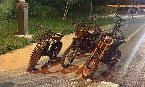 മണിക്കൂറിൽ 100 കിലോമീറ്ററിലധികം വേഗത്തിൽ സഞ്ചരിച്ചു, കൗമാരക്കാ‍ർ ദുബൈയിൽ പിടിയിൽ