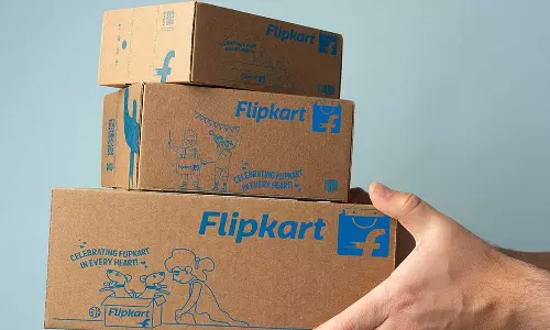 ഫ്ളിപ്കര്ട്ടിൽ നിന്ന് 1.6 കോടി രൂപയുടെ 332 ഫോണുകൾ കവർന്നു; എറണാകുളത്ത് അഞ്ചുപേർക്കെതിരെ കേസ് ഫ്ളിപ്കര്ട്ടിൽ നിന്ന് 1.6 കോടി രൂപയുടെ 332 ഫോണുകൾ കവർന്നു; എറണാകുളത്ത് അഞ്ചുപേർക്കെതിരെ കേസ്