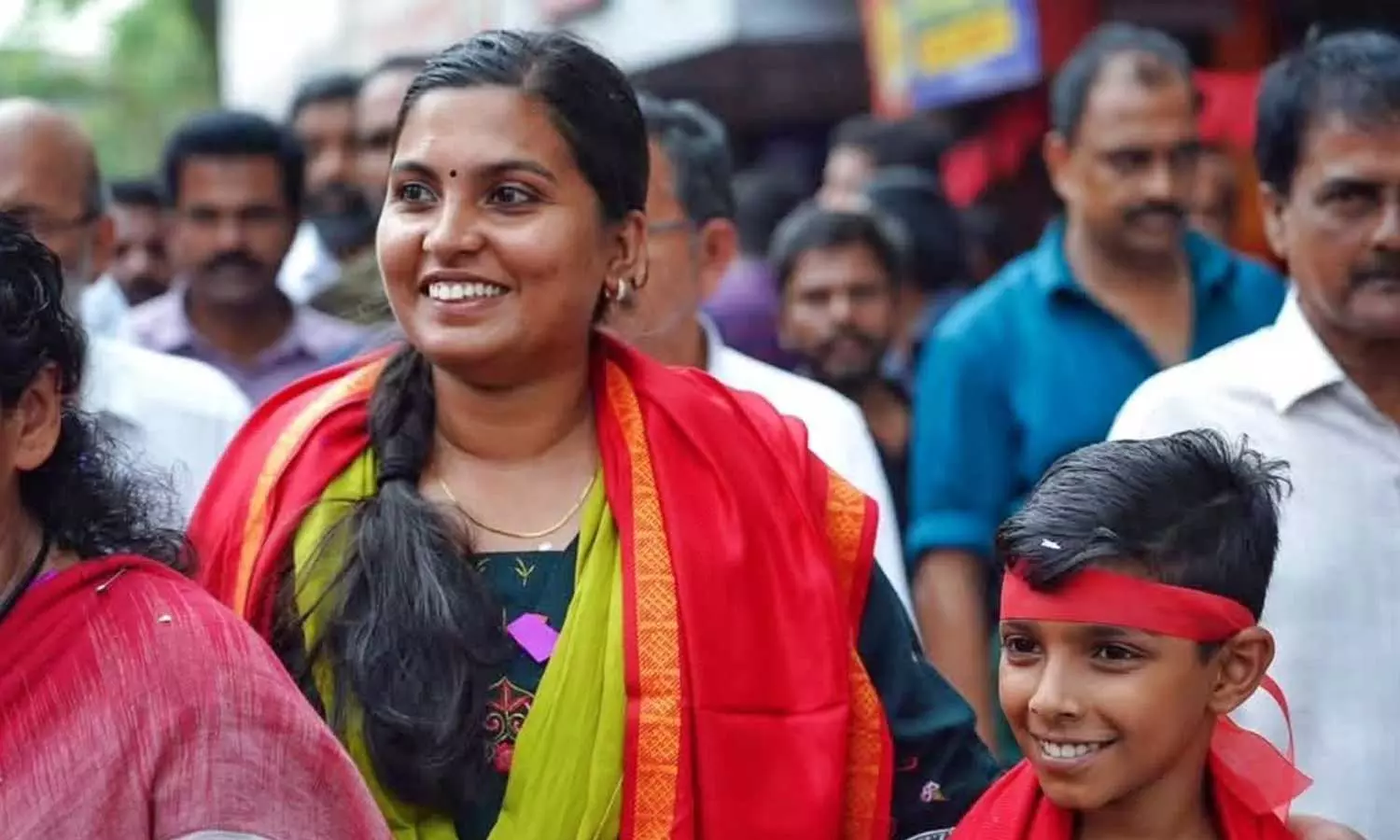 എസ്എഫ്ഐ മുൻ സംസ്ഥാന പ്രസിഡൻ്റ് കെ. അനുശ്രീ കണ്ണൂർ ജില്ലാ പഞ്ചായത്തിൽ എൽഡിഎഫ് സ്ഥാനാർഥി