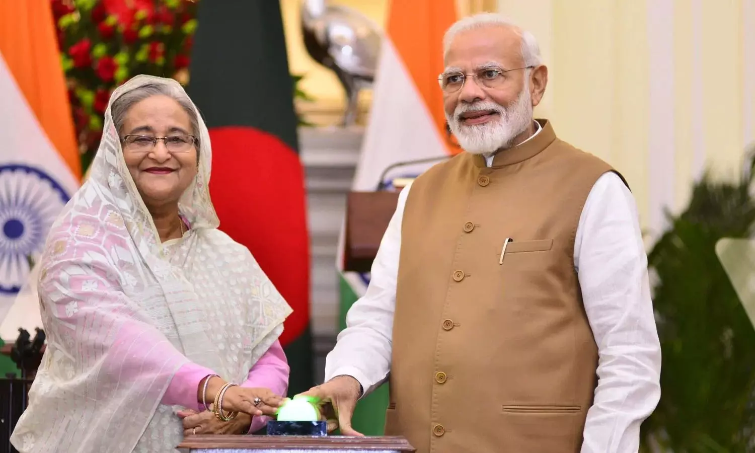 വധശിക്ഷക്ക് വിധിച്ച ശൈഖ് ഹസീനയെ ബംഗ്ലാദേശിന് കൈമാറുമോ; നിലപാട് പ്രഖ്യാപിച്ച് ഇന്ത്യ