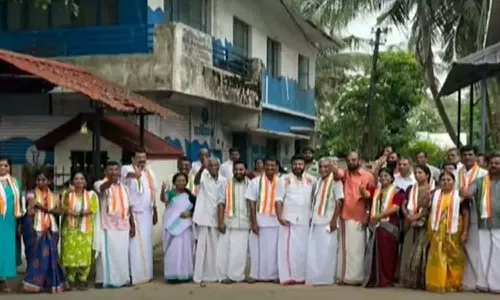 ലൈംഗികാതിക്രമ ആരോപണം; പ്രാഥമികാംഗത്വത്തിൽ നിന്ന് പുറത്താക്കിയ രാഹുൽ മാങ്കൂട്ടത്തിൽ കോൺഗ്രസ് വേദിയിൽ