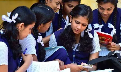 ഹയർ സെക്കൻഡറി ക്രിസ്മസ് പരീക്ഷ ടൈം ടേബിൾ പ്രസിദ്ധീകരിച്ചു ഹയർ സെക്കൻഡറി ക്രിസ്മസ് പരീക്ഷ ടൈം ടേബിൾ പ്രസിദ്ധീകരിച്ചു