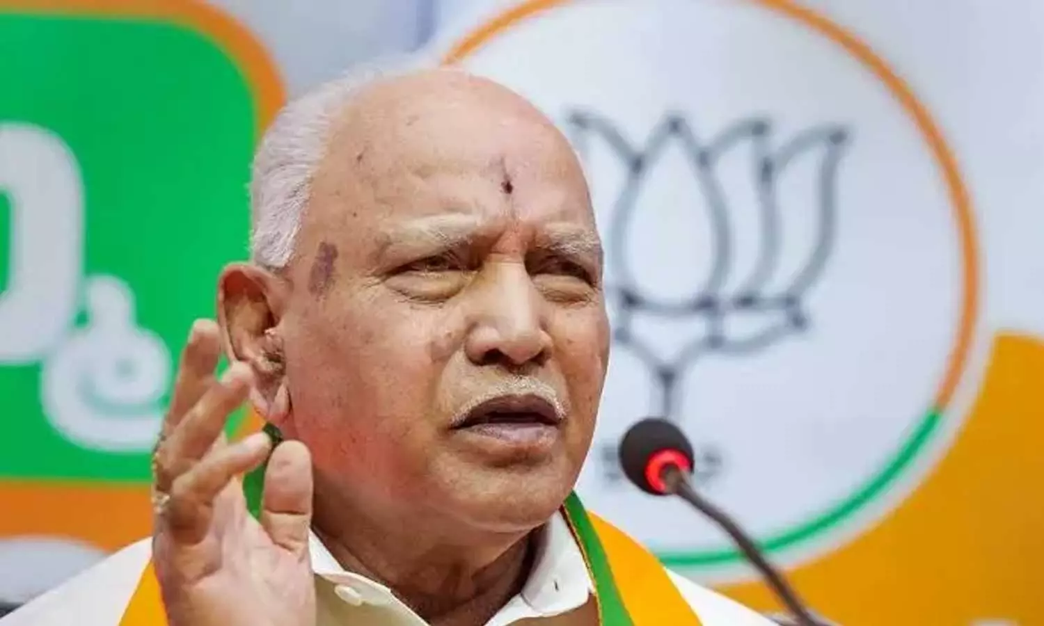 പോക്‌സോ കേസ്: യെദ്യൂരപ്പക്ക് സമൻസ് അയച്ച് പ്രത്യേക കോടതി; ഡിസംബർ രണ്ടിന് നേരിട്ട് ഹാജരാവണം