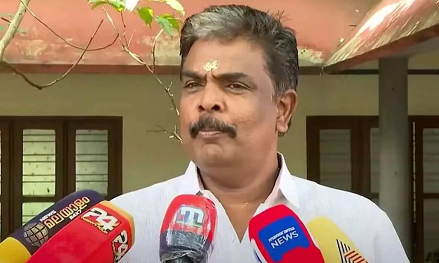 ശബരിമല സ്വർണക്കൊള്ള: മുരാരി ബാബുവിന്റെ ജാമ്യാപേക്ഷ കോടതിയിൽ; പത്മകുമാറിന്റെ ചോദ്യംചെയ്യല് ഉടന് ശബരിമല സ്വർണക്കൊള്ള: മുരാരി ബാബുവിന്റെ ജാമ്യാപേക്ഷ കോടതിയിൽ; പത്മകുമാറിന്റെ ചോദ്യംചെയ്യല് ഉടന്