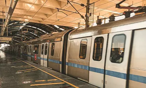 സോറി മമ്മി; പത്താം ക്ലാസ് വിദ്യാർഥി മെട്രോ സ്‌റ്റേഷനിൽ നിന്ന് ചാടി ജീവനൊടുക്കി