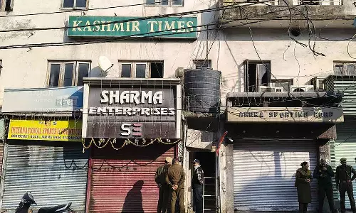 കശ്‌മീർ ടൈംസിൻ്റെ ജമ്മുവിലെ ഓഫീസിൽ റെയ്‌ഡ്