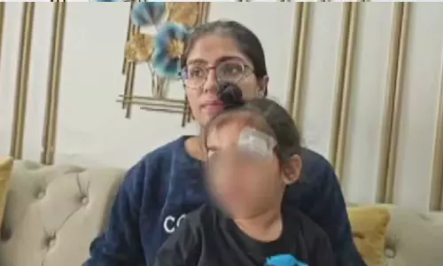 യുപിയിൽ കണ്ണിന് പരിക്ക് പറ്റിയ കുഞ്ഞിൻ്റെ മുറിവ് തുന്നിചേർക്കുന്നതിന് പകരം ഫെവിക്വിക്കിട്ട് ഒട്ടിച്ച് ഡോക്ടർമാർ; പരാതിയുമായി കുടുംബം