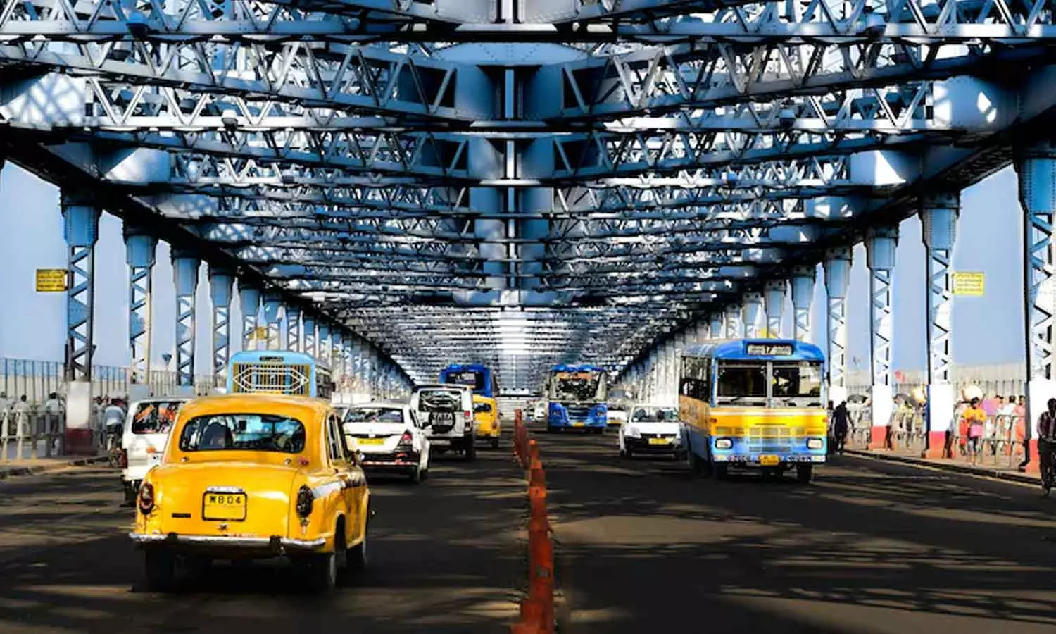 ധാക്കക്ക് സമീപം ഭൂകമ്പം; കൊൽക്കത്തയിലും ചില വടക്കുകിഴക്കന്‍ സംസ്ഥാനങ്ങളിലും പ്രകമ്പനം