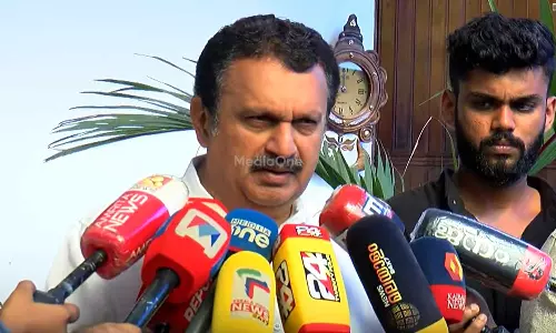 ശബരിമല സ്വർണക്കൊള്ള; അന്വേഷണം വി. എൻ വാസവനിലേക്കും എത്തണമെന്ന് കെ. മുരളീധരൻ