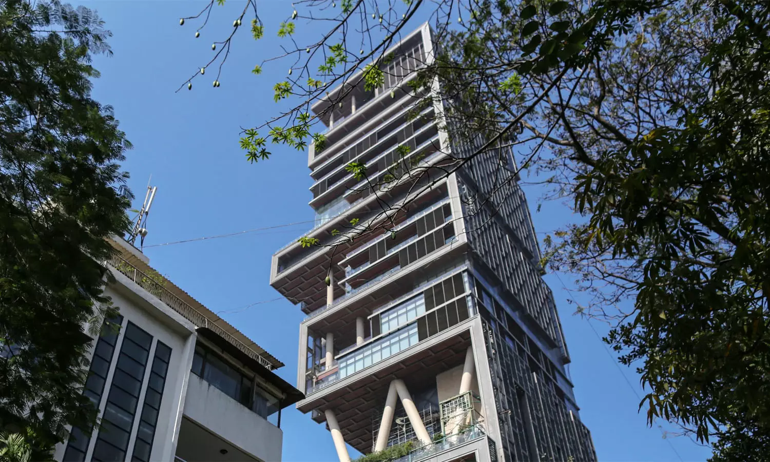 ലോകത്തിലെ ഏറ്റവും വിലയേറിയ അഞ്ച് വസ്തുക്കൾ ലോകത്തിലെ ഏറ്റവും വിലയേറിയ അഞ്ച് വസ്തുക്കൾ