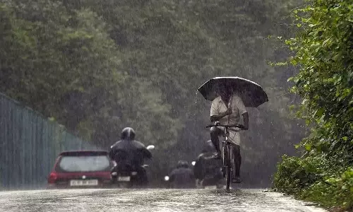സംസ്ഥാനത്ത് തെക്കന്‍ ജില്ലകളില്‍ മഴ കനക്കും, തിരുവനന്തപുരം മുതല്‍ ഇടുക്കി വരെ ഇന്ന് യെല്ലോ അലര്‍ട്ട്