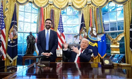 ട്രംപിന്റെ ഇരുത്തവും മംദാനിയുടെ നിൽപും; പിന്നിലെന്ത്?