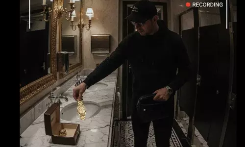 മോഷ്ടിച്ച വാച്ച് വിൽക്കാനായില്ല; റെസ്റ്റോറന്റിൽ നിന്ന് മോഷ്ടിച്ച 13 ലക്ഷത്തിന്റെ റോളക്സ് വാച്ച് മാനേജർക്ക് തിരികെ നൽകി കള്ളൻ