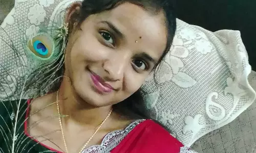 ബംഗളൂരുവിലെ വാടകമുറിയില്‍  വിദ്യാർഥിനി മരിച്ച നിലയിൽ; കൊലപാതകമെന്ന് പൊലീസ്