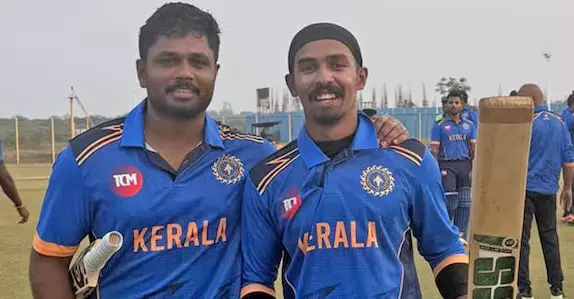 സയ്യിദ് മുഷ്താഖ് അലി ക്രിക്കറ്റ് ടൂർണ്ണമെൻ്റിൽ ഒഡീഷയെ പത്ത് വിക്കറ്റിന് തകർത്ത് കേരളം സയ്യിദ് മുഷ്താഖ് അലി ക്രിക്കറ്റ് ടൂർണ്ണമെൻ്റിൽ ഒഡീഷയെ പത്ത് വിക്കറ്റിന് തകർത്ത് കേരളം