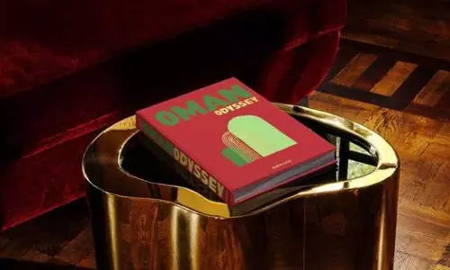 ഒമാൻ ഒഡീസി പുസ്തകം ലണ്ടനിൽ പ്രകാശനം ചെയ്തു