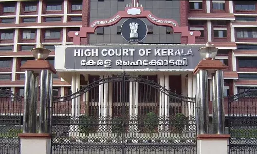 കാലിക്കറ്റ് സര്‍വകലാശാല സ്ഥിരം വിസി നിയമനത്തിനുള്ള സെര്‍ച്ച് കമ്മിറ്റി രൂപീകരണം; സെനറ്റ് യോഗം ചേര്‍ന്ന് പ്രതിനിധിയെ തെരഞ്ഞെടുക്കണമെന്ന് ഹൈക്കോടതി