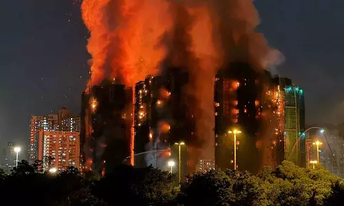 ഹോങ്കോങ്ങിൽ പാർപ്പിട സമുച്ചയത്തിൽ വൻ തീപിടിത്തം; 13 മരണം