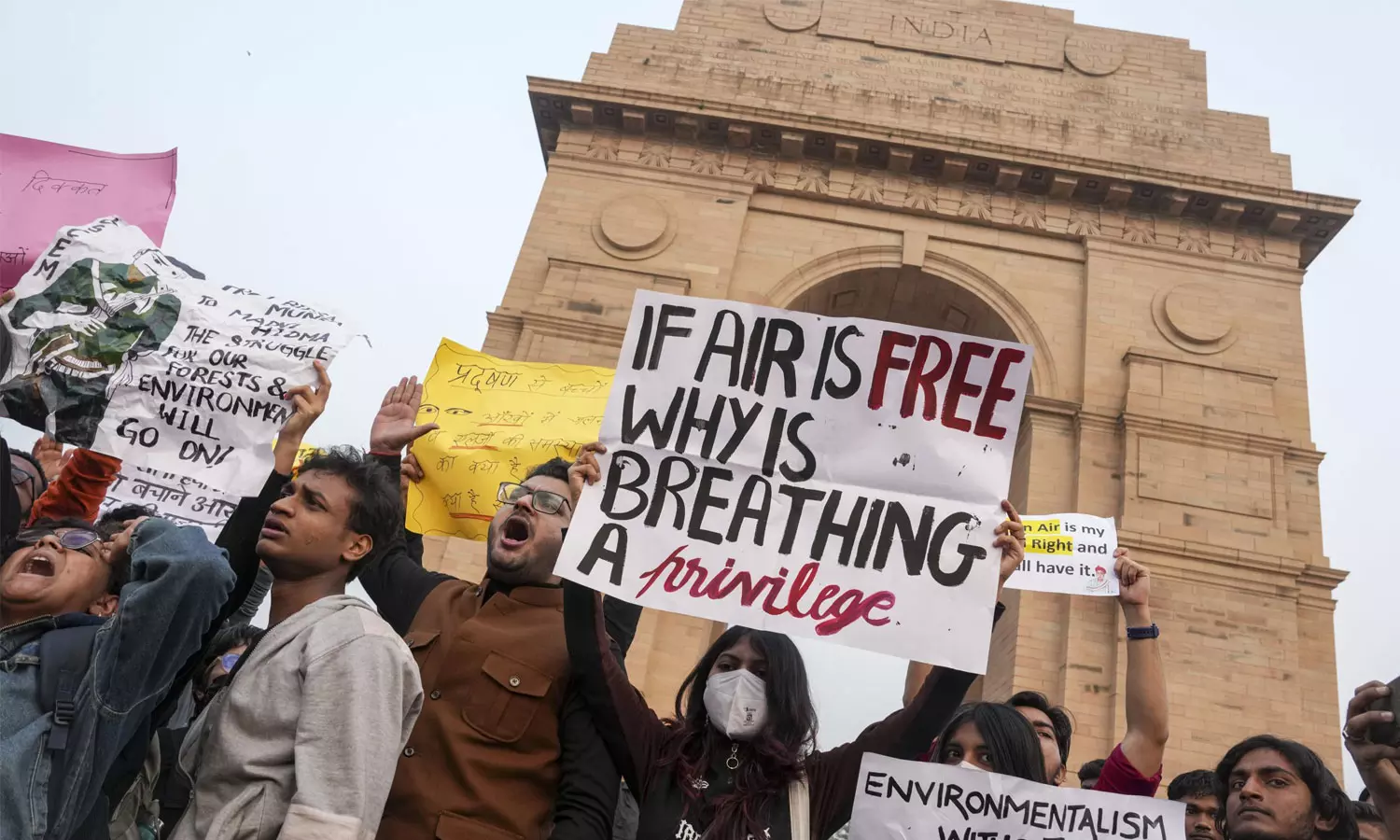 India Gate Protest Students alleges sexual harassment by male police officers