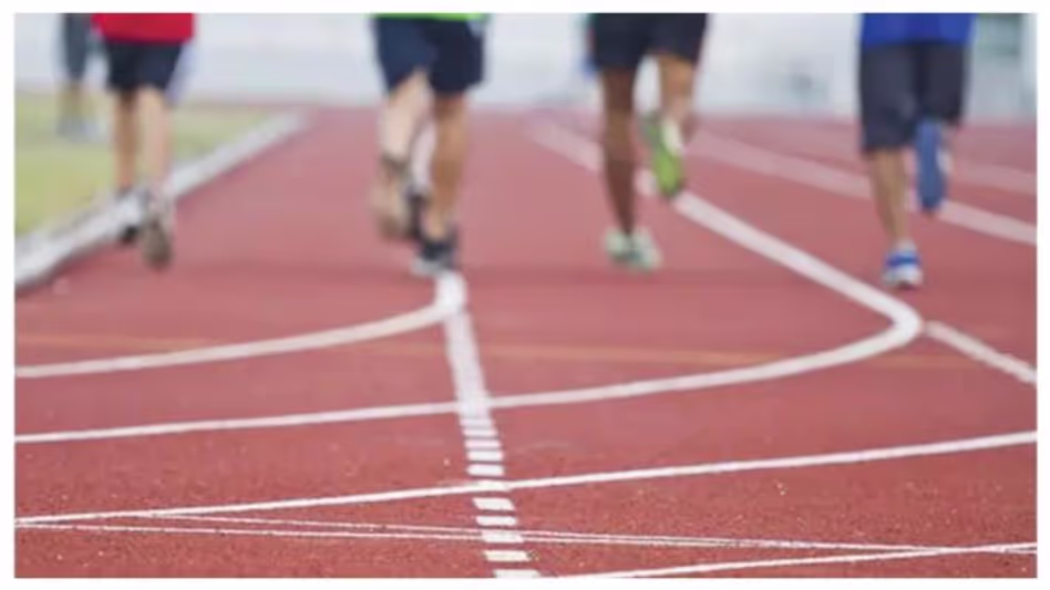 പ്രായത്തട്ടിപ്പ് നടത്തിയ സ്കൂളുകളെ കായികമേളയിൽ നിന്ന് വിലക്കിയേക്കും പ്രായത്തട്ടിപ്പ് നടത്തിയ സ്കൂളുകളെ കായികമേളയിൽ നിന്ന് വിലക്കിയേക്കും