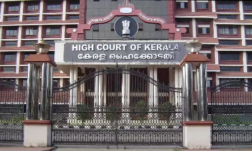 ശബരിമല: അനിഷ്ട സംഭവങ്ങളുണ്ടായാൽ ക്ഷമ പ്രതീക്ഷിക്കരുത് - ദേവസ്വം ബെഞ്ച് ശബരിമല: അനിഷ്ട സംഭവങ്ങളുണ്ടായാൽ ക്ഷമ പ്രതീക്ഷിക്കരുത് - ദേവസ്വം ബെഞ്ച്