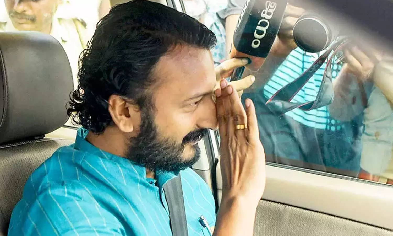 അതിജീവിതയുടെ മൊഴി രേഖപ്പെടുത്തി; രാഹുൽ മാങ്കൂട്ടത്തിലിനെതിരെ ഇന്ന് കേസെടുക്കും അതിജീവിതയുടെ മൊഴി രേഖപ്പെടുത്തി; രാഹുൽ മാങ്കൂട്ടത്തിലിനെതിരെ ഇന്ന് കേസെടുക്കും