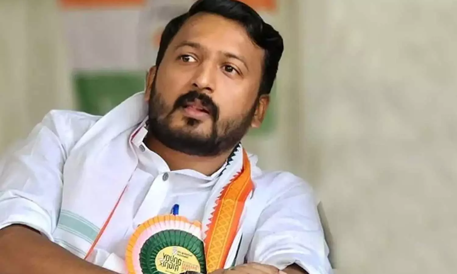 പാലക്കാട് ഫ്ലാറ്റിൽ എത്തിച്ച് ബലാത്സംഗം ചെയ്തു, പുറത്ത് പറഞ്ഞാൽ കൊല്ലുമെന്ന് ഭീഷണിപ്പെടുത്തി; എഫ്ഐആറിലെ കൂടുതൽ വിവരങ്ങൾ പുറത്ത് പാലക്കാട് ഫ്ലാറ്റിൽ എത്തിച്ച് ബലാത്സംഗം ചെയ്തു, പുറത്ത് പറഞ്ഞാൽ കൊല്ലുമെന്ന് ഭീഷണിപ്പെടുത്തി; എഫ്ഐആറിലെ കൂടുതൽ വിവരങ്ങൾ പുറത്ത്