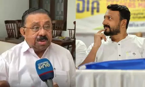 അതിജീവിതയെ വിളിച്ചുവരുത്തി രാഹുൽ മാങ്കൂട്ടത്തിലിനെതിരെ പരാതി എഴുതി വാങ്ങിച്ചതാണ്: എം.എം ഹസൻ അതിജീവിതയെ വിളിച്ചുവരുത്തി രാഹുൽ മാങ്കൂട്ടത്തിലിനെതിരെ പരാതി എഴുതി വാങ്ങിച്ചതാണ്: എം.എം ഹസൻ