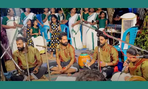 മക്കത്തെ മംഗല്യരാവ്...ഖദീജക്ക് കല്യാണനാള്; ദേശവിളക്ക് ഉത്സവത്തിൽ വൈറലായി വാവരെ പറ്റിയുള്ള പാട്ട്