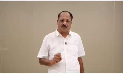 മലപ്പുറത്ത് സ്ഥാനാർഥിക്ക് നേരെ സോഷ്യൽ മീഡിയയിലൂടെ വ്യാജ പ്രചാരണം നടത്തിയ സംഭവം; കലക്ടർക്കും ജില്ലാ പൊലീസ് മേധാവിക്കും പരാതി