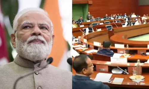 പ്രധാനമന്ത്രി പങ്കെടുക്കാത്തത് ജനാധിപത്യത്തോടുള്ള അവഹേളനം: പാര്‍ലമെന്റ് സര്‍വകക്ഷി യോഗത്തില്‍ വിമര്‍ശനവുമായി പ്രതിപക്ഷം