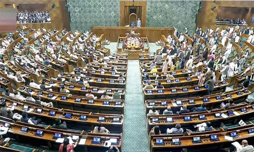 എസ്ഐആറിൽ പ്രതിപക്ഷം പാ‍ർലമെന്റ് സ്തംഭിപ്പിച്ചു