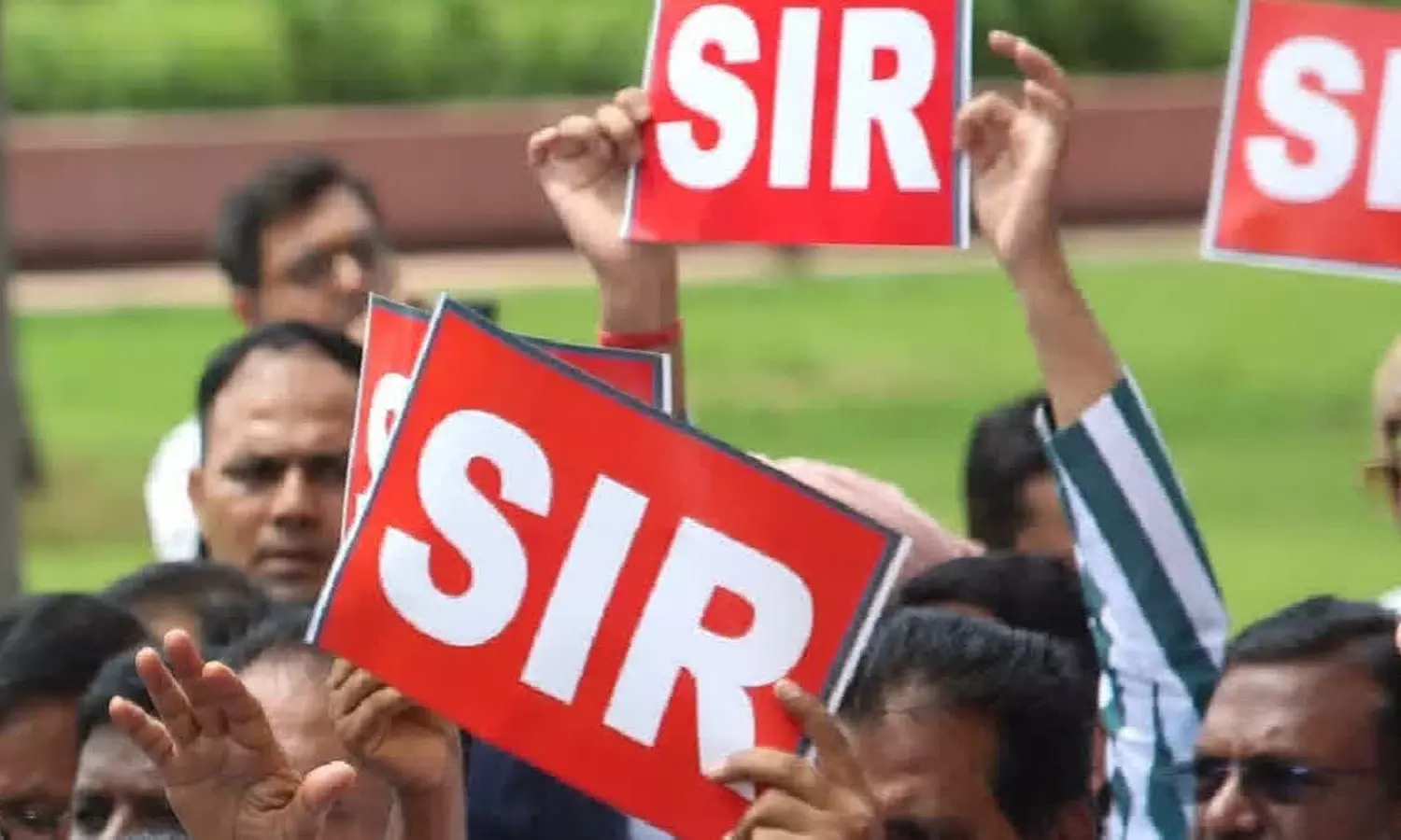 എസ്‌ഐആർ; കേന്ദ്ര തെരഞ്ഞെടുപ്പ് കമ്മീഷൻ അം​ഗത്തിനും ആശങ്കയെന്ന് റിപ്പോർട്ട്