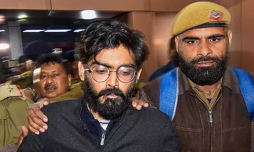 വിചാരണ കൂടാതെ തീവ്രവാദിയെന്ന് ചാപ്പ കുത്തിയിരിക്കുകയാണ്: സുപ്രിംകോടതിയിൽ ഷര്‍ജീല്‍ ഇമാം