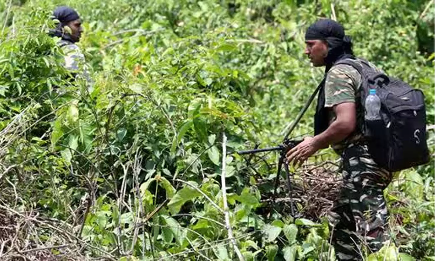 ഛത്തിസ്ഗഢിൽ മാവോയിസ്റ്റുകളും സുരക്ഷ സേനയും തമ്മിൽ ഏറ്റുമുട്ടൽ; 12 മാവോയിസ്റ്റുകളെ വധിച്ചു, മൂന്ന് സൈനികർക്ക് വീരമൃത്യു