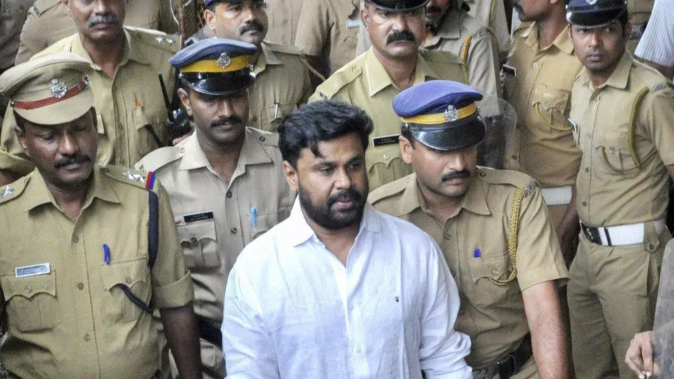 കേരളം കണ്ട നീചവും ക്രൂരവുമായ ക്വട്ടേഷൻ ബലാത്സംഗം; എന്താണ് ആ രാത്രി സംഭവിച്ചത്?