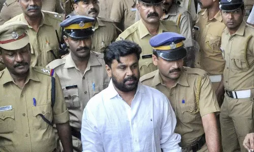 കേരളം കണ്ട നീചവും ക്രൂരവുമായ ക്വട്ടേഷൻ ബലാത്സംഗം; എന്താണ് ആ രാത്രി സംഭവിച്ചത്?