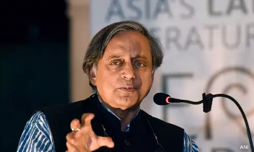 പാർലമെൻ്റിൽ പ്രതിപക്ഷം ഉത്തരവാദിത്തത്തോടെ പെരുമാറണം: വിമർശനവുമായി ശശി തരൂർ