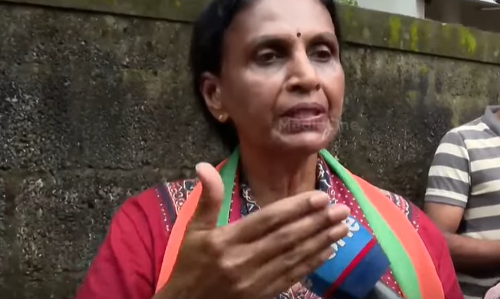 വീണ്ടും ഐപിഎസ് വോട്ട് തേടൽ; ബിജെപി സ്ഥാനാർഥി ആർ. ശ്രീലേഖയ്ക്കെതിരെ വീണ്ടും പരാതി വീണ്ടും ഐപിഎസ് വോട്ട് തേടൽ; ബിജെപി സ്ഥാനാർഥി ആർ. ശ്രീലേഖയ്ക്കെതിരെ വീണ്ടും പരാതി