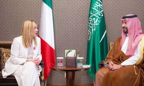 ഇറ്റാലിയൻ പ്രധാനമന്ത്രിയുമായി കൂടിക്കാഴ്ച നടത്തി സൗദി കിരീടാവകാശി ഇറ്റാലിയൻ പ്രധാനമന്ത്രിയുമായി കൂടിക്കാഴ്ച നടത്തി സൗദി കിരീടാവകാശി