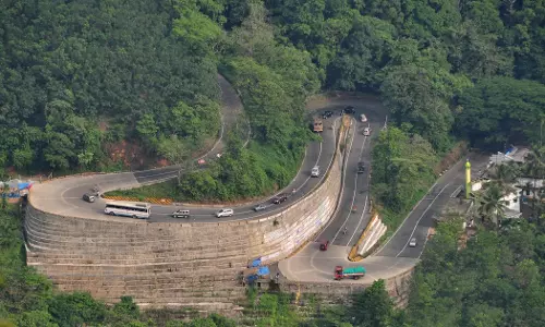 താമരശ്ശേരി ചുരത്തിൽ ഇന്ന് മുതൽ ഗതാഗത നിയന്ത്രണം