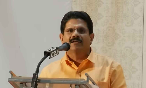 ആൽ മരങ്ങൾ പെട്ടെന്ന് ഉണങ്ങിപ്പോവുന്നതിന് പിന്നിൽ ആൽ ജിഹാദ്; ഓരോ ദിവസവും പുറത്തുവരുന്നത് പുതിയ ജിഹാദുകളെന്ന് വിഎച്ച്പി ജനറൽ സെക്രട്ടറി