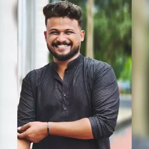 റോഡ് വികസനത്തിന്റെ ഭാഗമായെടുത്ത കുഴിയില്‍ വീണ് ബൈക്ക് യാത്രികന് ദാരുണാന്ത്യം