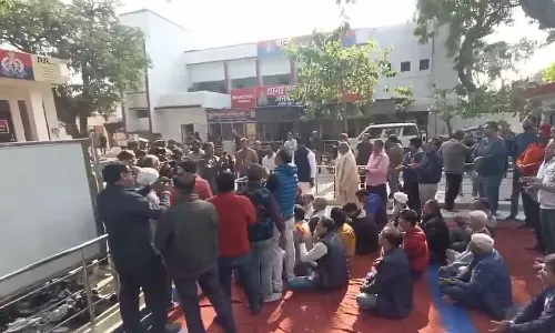 യുപിയിൽ ഹിന്ദു കുടുംബം വിറ്റ വീട് വാങ്ങിയത് മുസ്‌ലിം ബിസിനസുകാരൻ; പിന്നാലെ പ്രതിഷേധവുമായി ഹിന്ദുത്വ സംഘടനകൾ